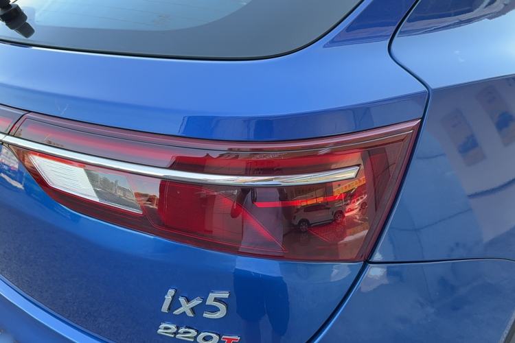 Used Dongfeng Fengon ix5 2019 220T CVT ZhiShang Trim China V Standard Right Rear Taillight