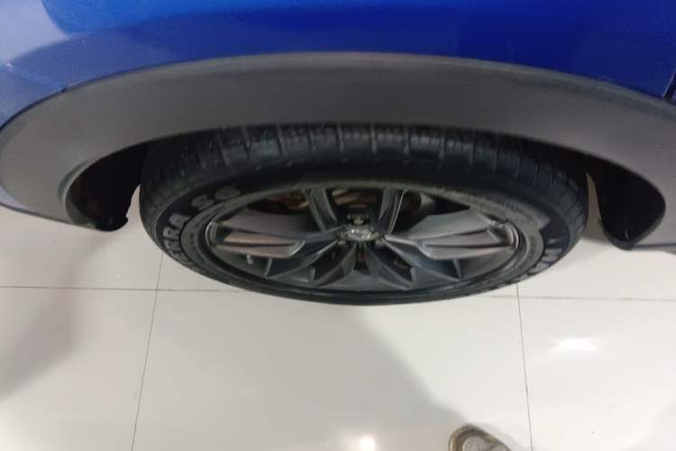 Used Dongfeng Fengon ix5 2019 220T CVT Zhiyue Trim China VI Standard Right Rear Wheel Hub