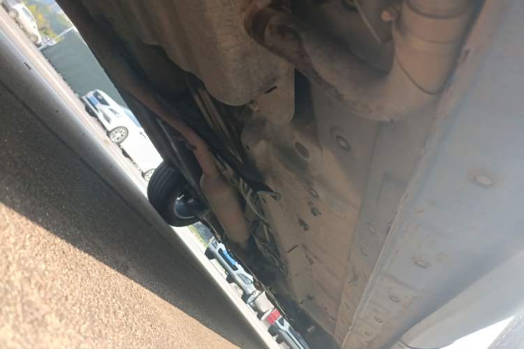 Used Dongfeng Fengon ix5 2019 220T CVT Zhiyue Trim China V Emission Standard Right Side Sill