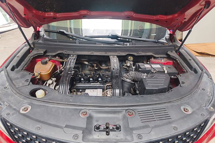 Used Dongfeng Fengon ix5 2019 220T CVT Zhiyue Trim China VI Standard Engine Bay