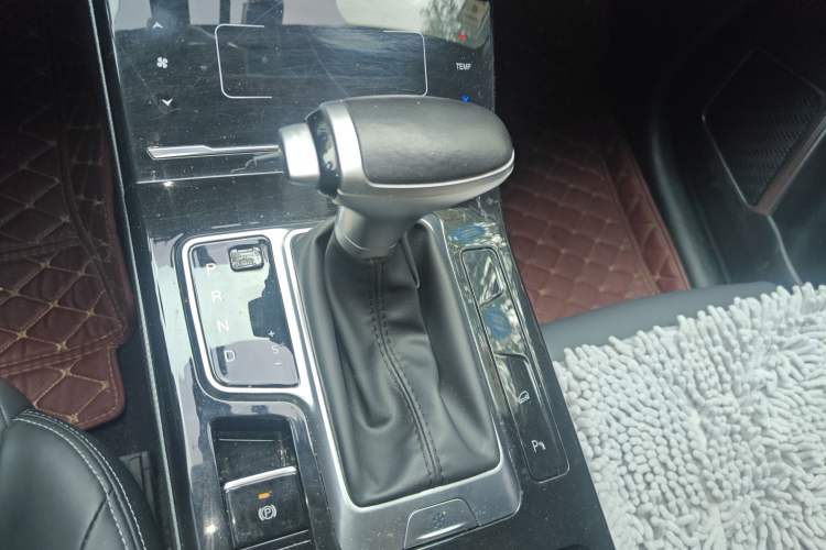 Used Dongfeng Fengon ix5 2019 220T CVT Zhiyue Trim China V Emission Standard Gear Lever