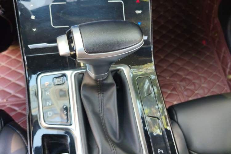 Used Dongfeng Fengon ix5 2019 220T CVT Zhiyue Trim China V Emission Standard Gear Lever