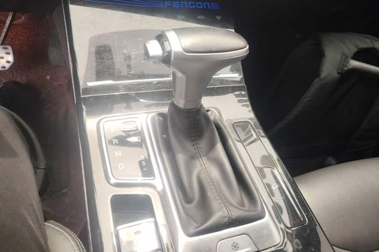 Used Dongfeng Fengon ix5 2019 220T CVT ZhiShang Trim China V Standard Gear Lever