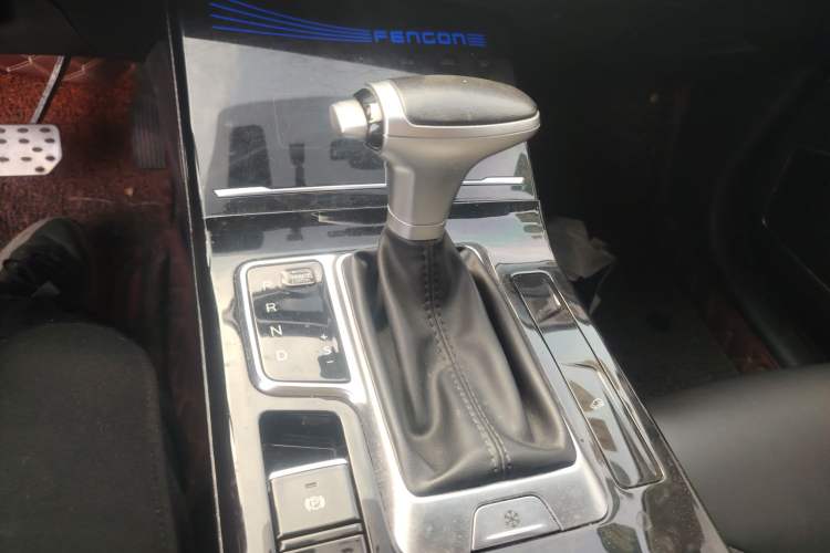 Used Dongfeng Fengon ix5 2019 220T CVT ZhiShang Trim China V Standard Gear Lever