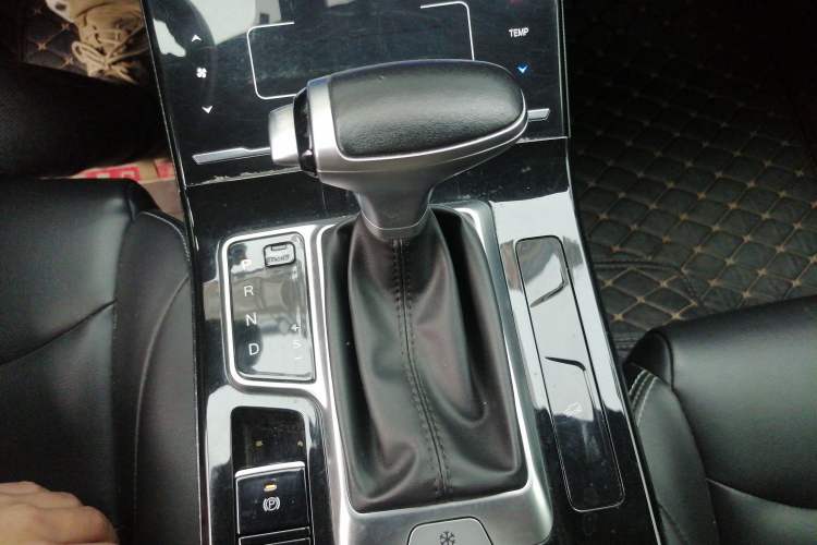 Used Dongfeng Fengon ix5 2019 220T CVT ZhiShang Trim China V Standard Gear Lever