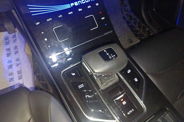 Used Dongfeng Fengon ix5 2019 280TGDI CVT ZhiZun Trim China V Emission Standard Gear Lever