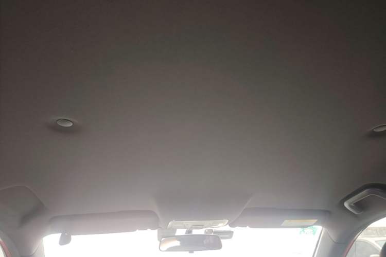 Used Dongfeng Fengon ix5 2019 220T CVT ZhiShang Trim China V Standard Headliner