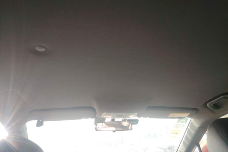 Used Dongfeng Fengon ix5 2019 220T CVT ZhiShang Trim China V Standard Headliner