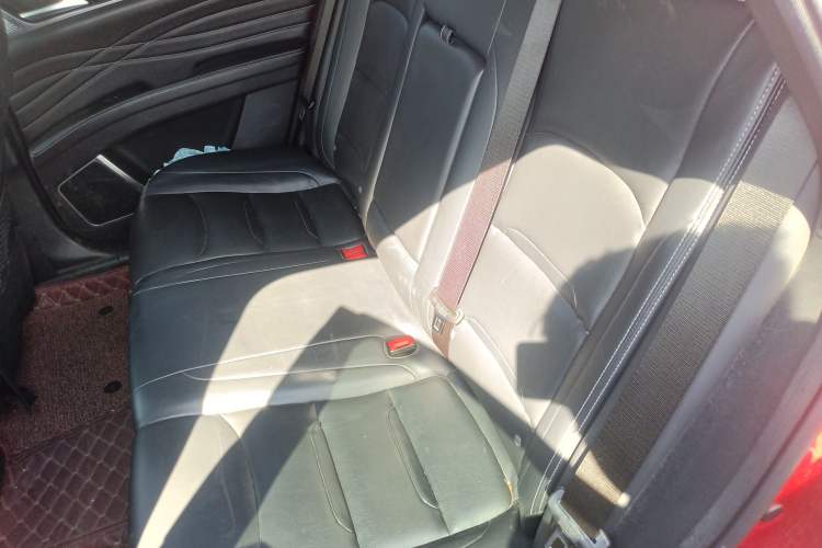 Used Dongfeng Fengon ix5 2019 220T CVT ZhiShang Trim China V Standard Interior 1