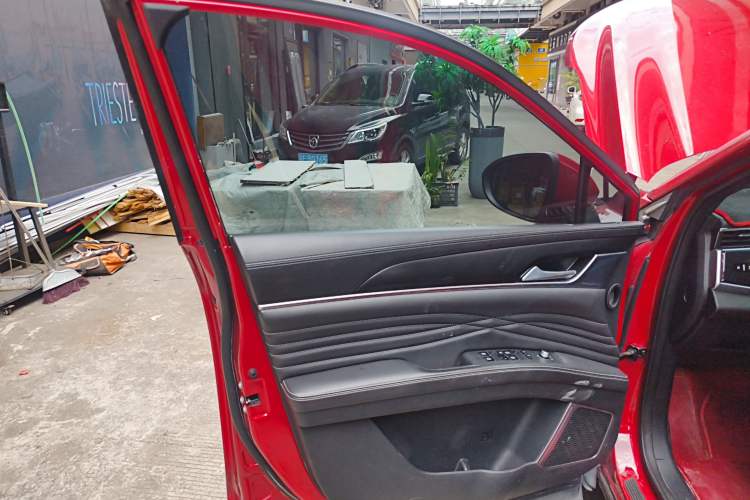 Used Dongfeng Fengon ix5 2019 220T CVT Zhiyue Trim China VI Standard Left Front Door Interior
