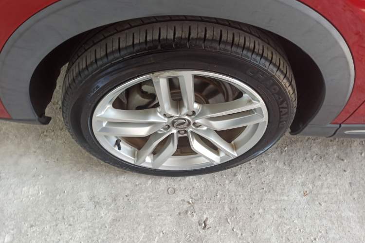 Used Dongfeng Fengon ix5 2019 280TGDI CVT Smart Version China V Standard Left Front Wheel Hub