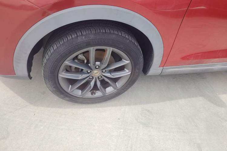 Used Dongfeng Fengon ix5 2019 220T CVT ZhiShang Trim China V Standard Left Front Wheel Hub