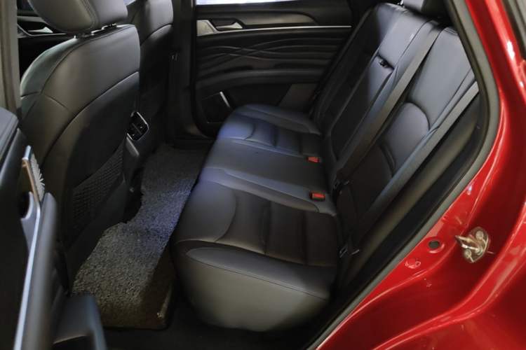 Used Dongfeng Fengon ix5 2019 220T CVT Zhiyue Trim China V Emission Standard Left Rear Seat