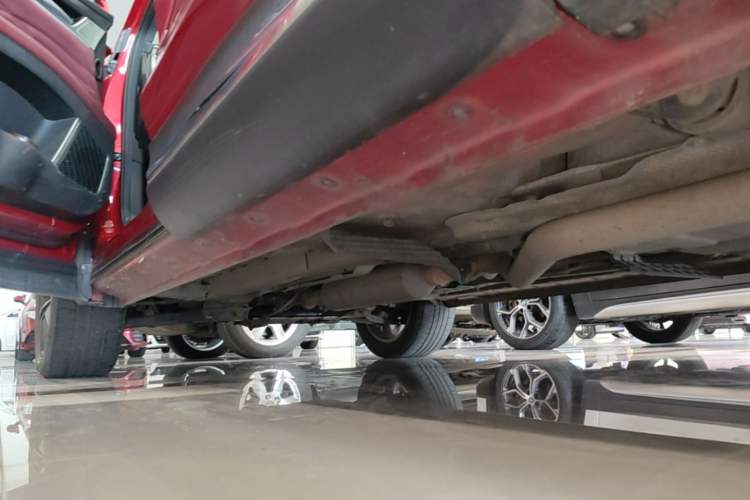 Used Dongfeng Fengon ix5 2019 220T CVT Zhiyue Trim China V Emission Standard Left Side Sill