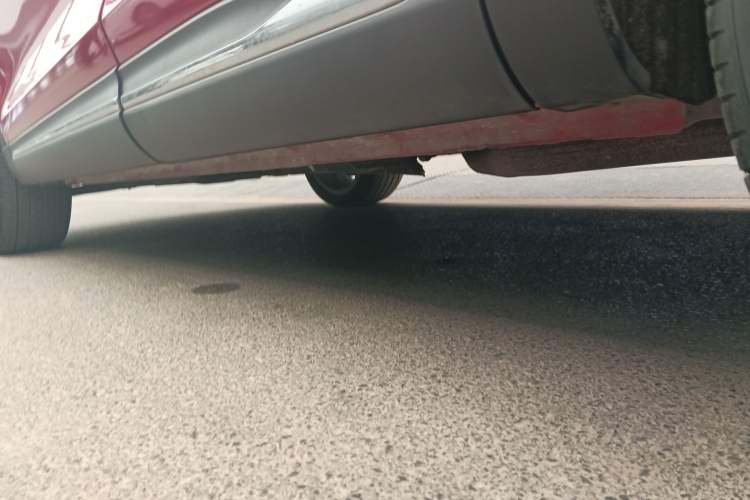 Used Dongfeng Fengon ix5 2019 280TGDI CVT ZhiZun Trim China V Emission Standard Left Side Sill
