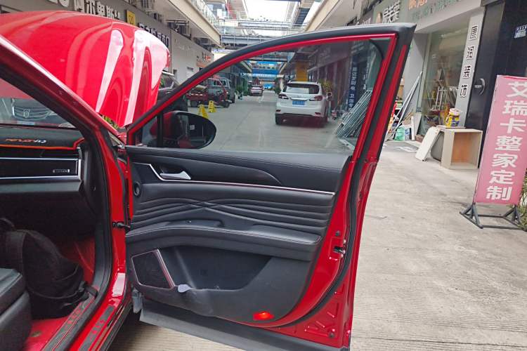 Used Dongfeng Fengon ix5 2019 220T CVT Zhiyue Trim China VI Standard Right Front Door Interior