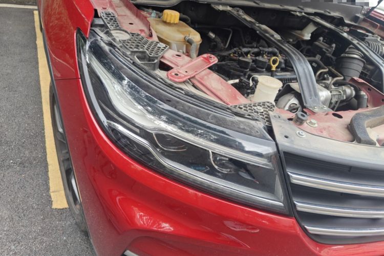 Used Dongfeng Fengon ix5 2019 220T CVT Zhiyue Trim China V Emission Standard Right Front Headlight