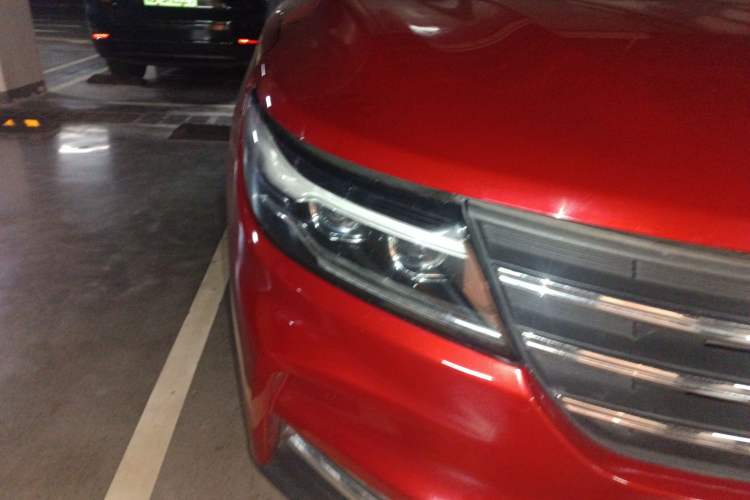 Used Dongfeng Fengon ix5 2019 280TGDI CVT ZhiZun Trim China V Emission Standard Right Front Headlight