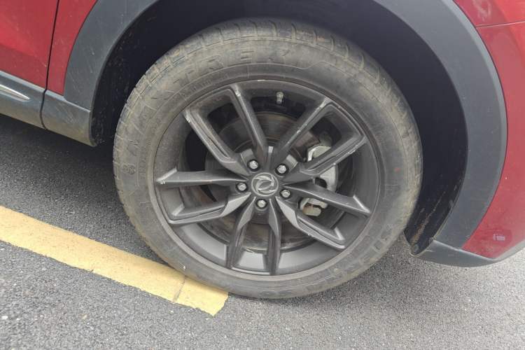 Used Dongfeng Fengon ix5 2019 220T CVT Zhiyue Trim China V Emission Standard Right Front Wheel Hub