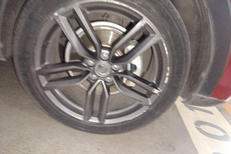 Used Dongfeng Fengon ix5 2019 280TGDI CVT ZhiZun Trim China V Emission Standard Right Front Wheel Hub