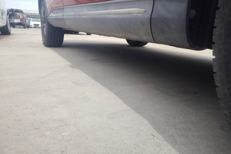 Used Dongfeng Fengon ix5 2019 220T CVT ZhiShang Trim China V Standard Right Side Sill