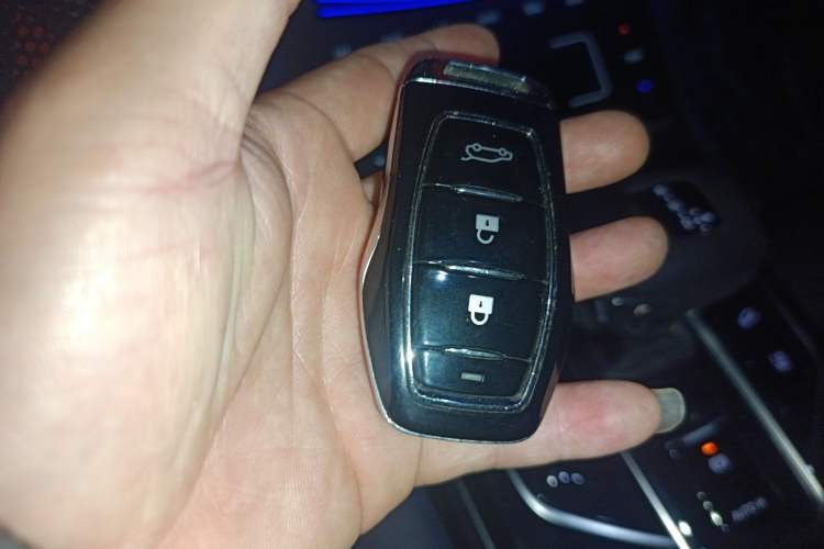 Used Dongfeng Fengon ix5 2019 280TGDI CVT ZhiZun Trim China V Emission Standard Vehicle Key