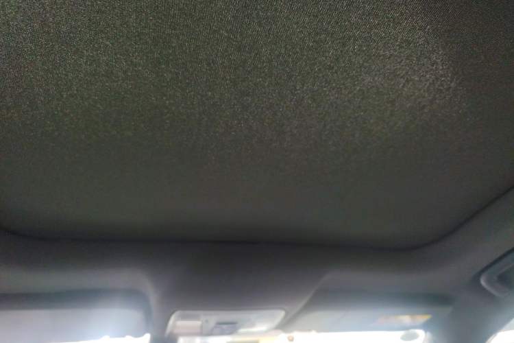 Used Dongfeng Fengon ix5 2019 220T CVT Zhiyue Trim China VI Standard Headliner