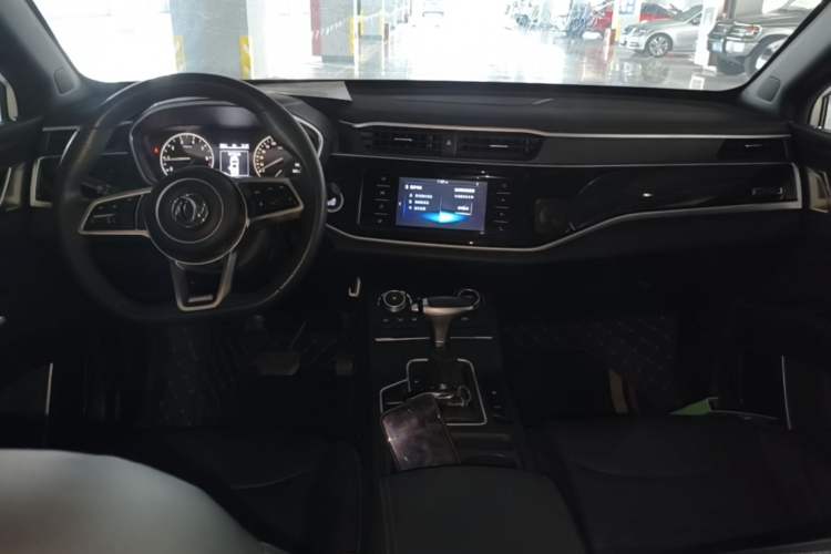 Used Dongfeng Fengon ix5 2019 220TGDI CVT Zhiya Trim China VI Standard Center Console