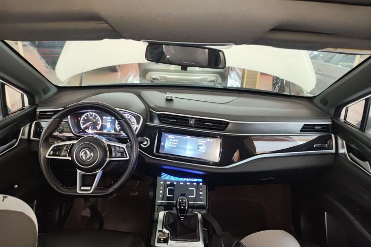 Used Dongfeng Fengon ix5 2019 220T Manual Smart Version China VI Standard Center Console