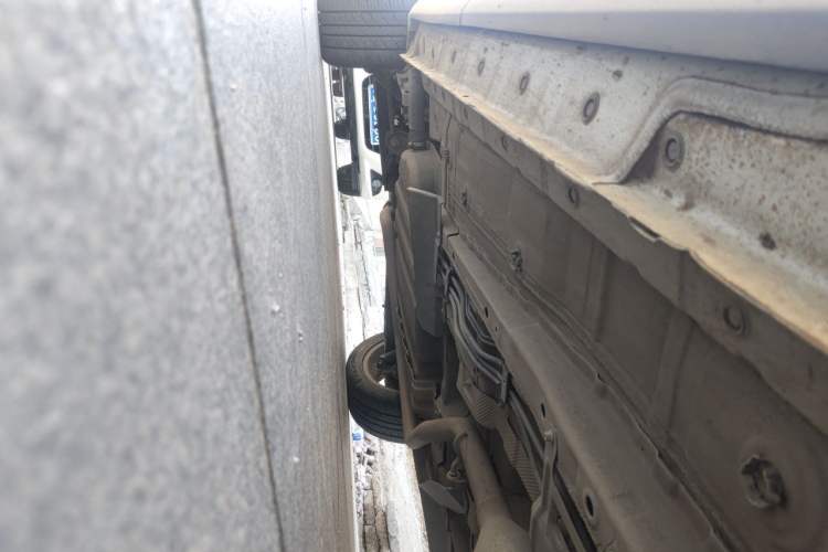 Used Dongfeng Fengon ix5 2019 220T CVT ZhiShang Trim China V Standard Chassis Front Right