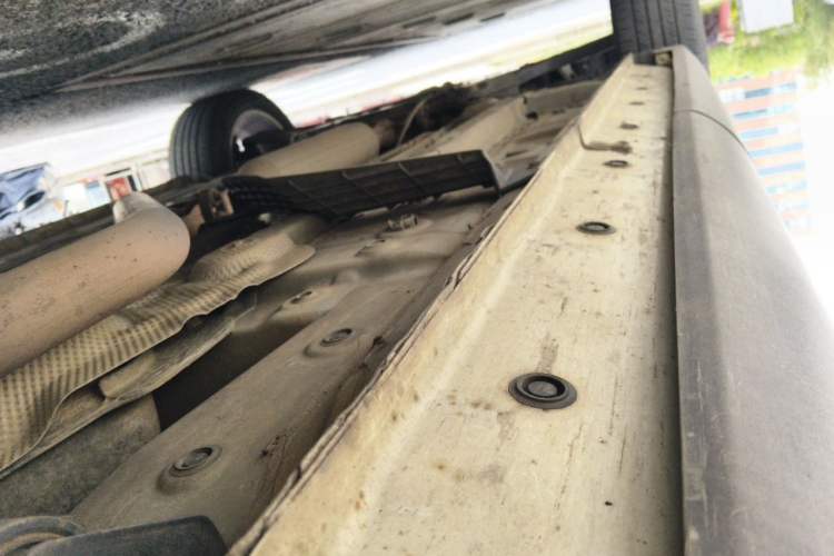 Used Dongfeng Fengon ix5 2019 220T CVT Zhiyue Trim China V Emission Standard Chassis Rear Left