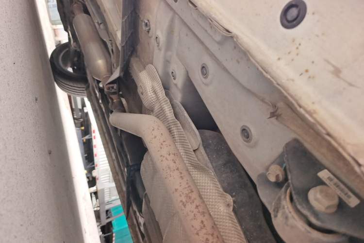 Used Dongfeng Fengon ix5  Chassis Rear Left