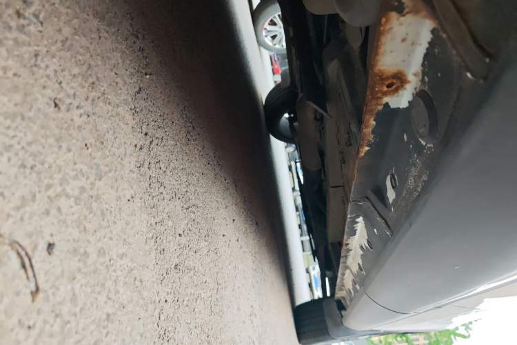 Used Dongfeng Fengon ix5 2019 220T CVT ZhiShang Version China VI Standard Chassis Rear Right