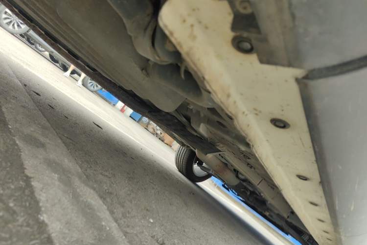 Used Dongfeng Fengon ix5 2019 220T CVT Zhiyue Trim China V Emission Standard Chassis Rear Right
