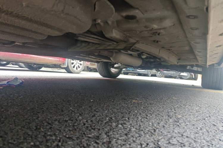 Used Dongfeng Fengon ix5 2019 220T CVT Zhiyue Trim China V Emission Standard Chassis Rear Right
