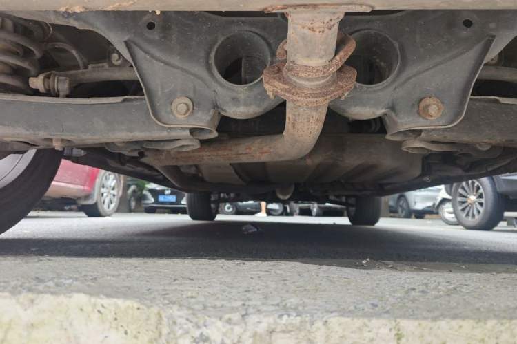 Used Dongfeng Fengon ix5 2019 220T CVT Zhiyue Trim China V Emission Standard Chassis Rear