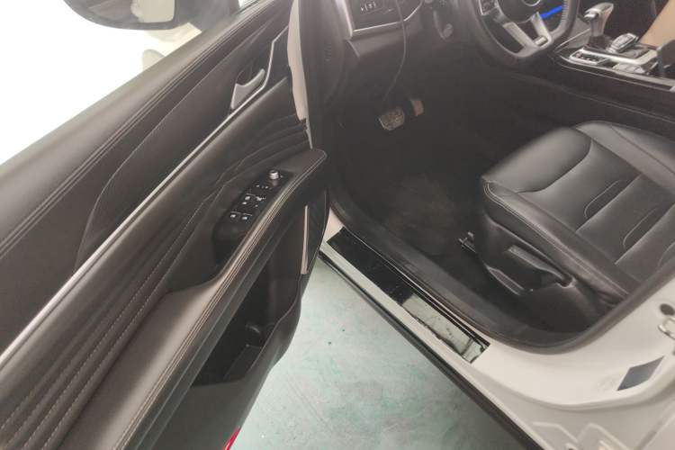 Used Dongfeng Fengon ix5 2019 220T CVT ZhiShang Trim China V Standard Driver Seat