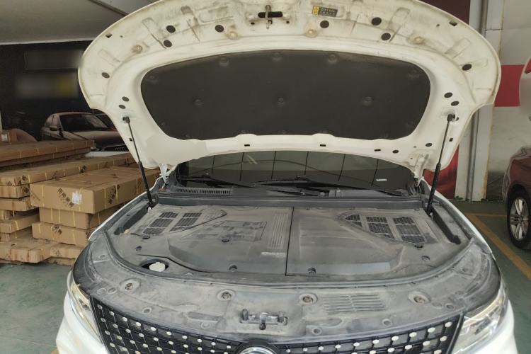 Used Dongfeng Fengon ix5 2019 220T CVT ZhiShang Trim China V Standard Engine Bay