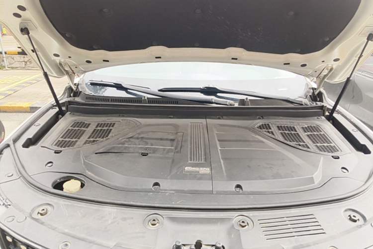 Used Dongfeng Fengon ix5 2019 220T CVT Zhiyue Trim China V Emission Standard Engine Bay