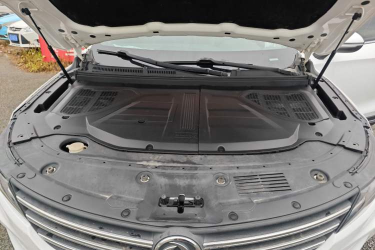 Used Dongfeng Fengon ix5 2019 220T CVT ZhiShang Trim China V Standard Engine Bay