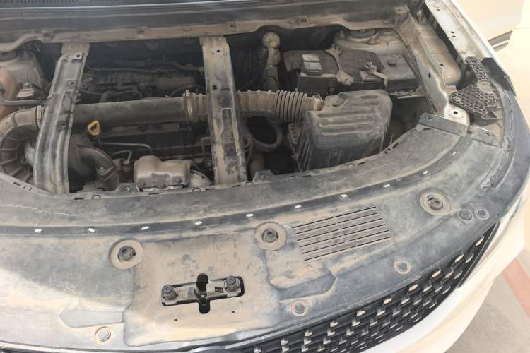 Used Dongfeng Fengon ix5 2019 280TGDI CVT ZhiZun Trim China V Emission Standard Engine Bay Left