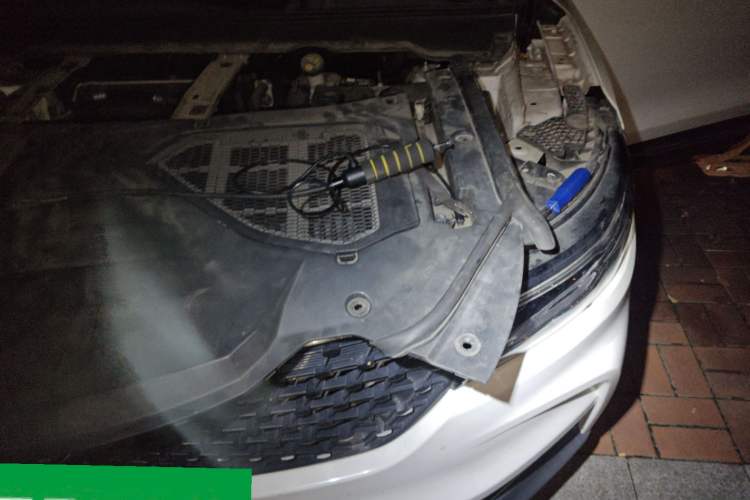 Used Dongfeng Fengon ix5 2019 220T CVT Zhiyue Trim China V Emission Standard Engine Bay Left
