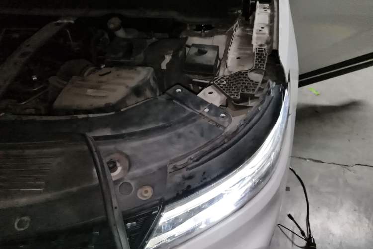 Used Dongfeng Fengon ix5 2019 220T CVT Zhiyue Trim China V Emission Standard Engine Bay Left