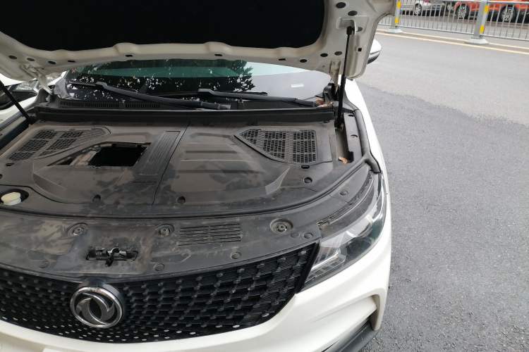 Used Dongfeng Fengon ix5 2019 220T CVT ZhiShang Version China VI Standard Engine Bay Left