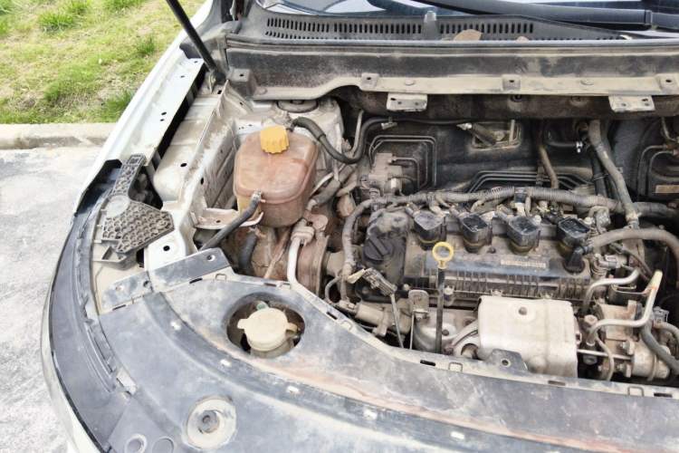 Used Dongfeng Fengon ix5 2019 220T CVT Zhiyue Trim China V Emission Standard Engine Bay Right