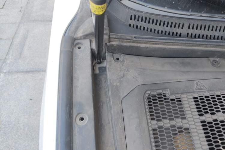 Used Dongfeng Fengon ix5 2019 220T CVT ZhiShang Trim China V Standard Engine Bay Right