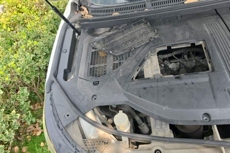 Used Dongfeng Fengon ix5 2019 220T Manual ZhiShang Version China VI Standard Engine Bay Right