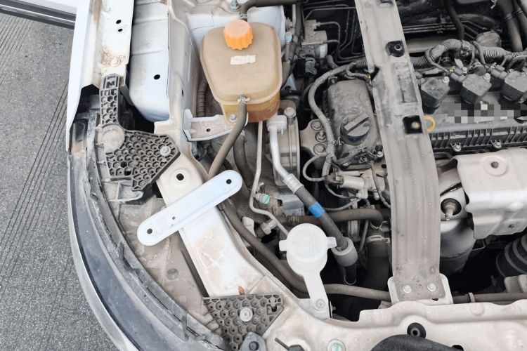Used Dongfeng Fengon ix5 2019 220T CVT Zhiyue Trim China V Emission Standard Engine Bay Right