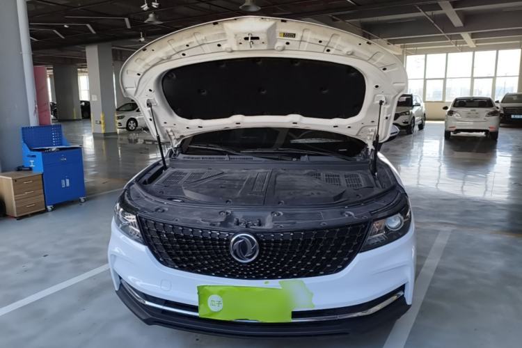 Used Dongfeng Fengon ix5 2019 220TGDI CVT Zhiya Trim China VI Standard Engine Bay