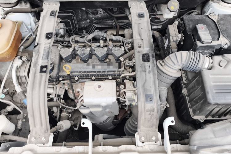 Used Dongfeng Fengon ix5 2019 220T CVT Zhiyue Trim China V Emission Standard Engine Bay